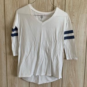 3/4 length shirt